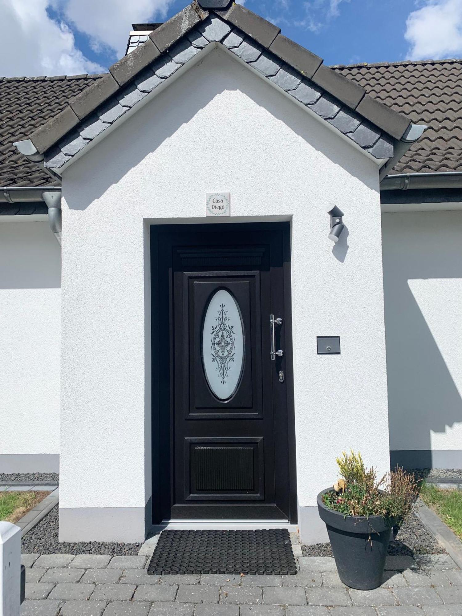 Casa Diego, Kleines Gemuetliches Haus Mit Garten Bielefeld Exteriör bild
